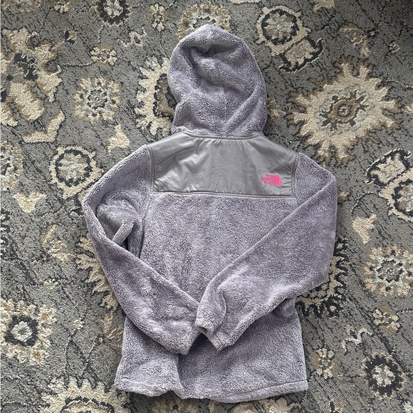 The North Face girls, gray and pink fleece size medium 10/12 - Picture 2 of 3